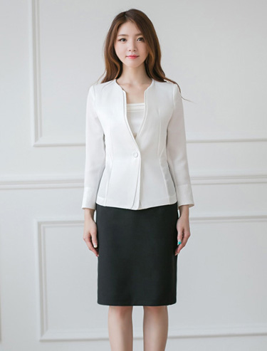女職業(yè)裝套裙